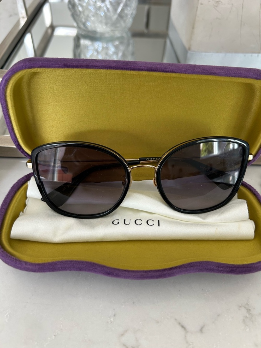 Gucci Black and Gold Women's Sunglasses